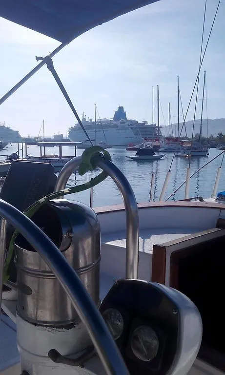 Botel Hotel Deja Vu Montego Bay